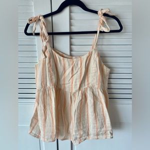 Old navy small tank top